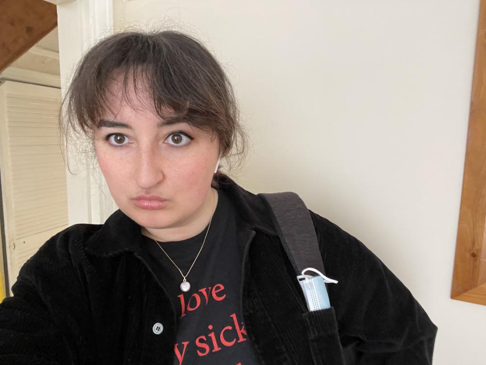 gab before she went to tesco, hair all frizzy, wearing the 'i love my sick friends' tshirt